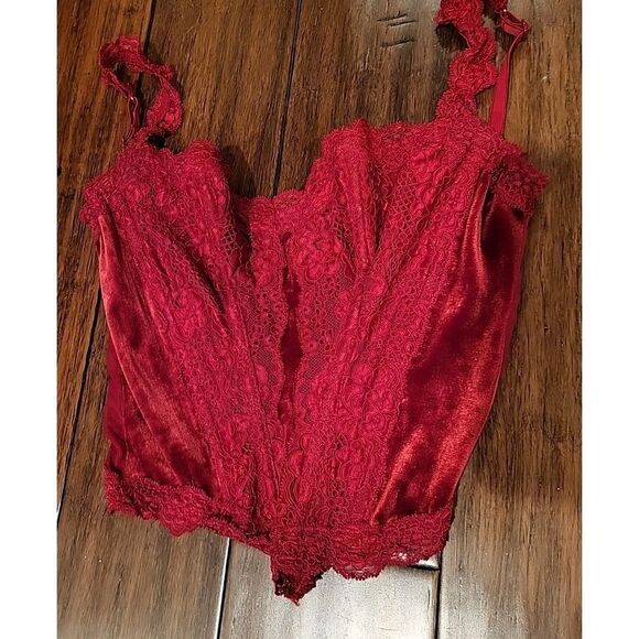 VICTORIA SECRET RED VELVET REGAL 1998 RUNWAY CORSET SIZE 32 - Picture 1 of 5